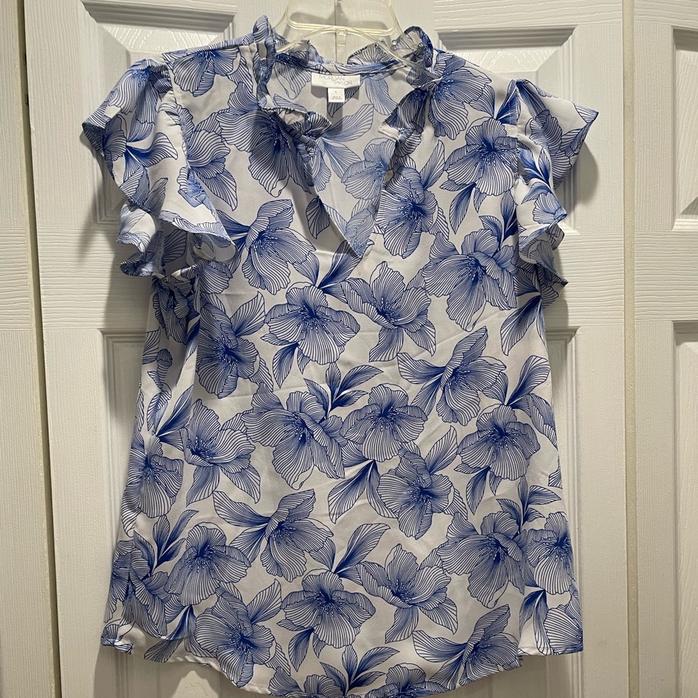 Brand new Morgan Taylor Short Ruffle Sleeve floral Print Top blue Sz L